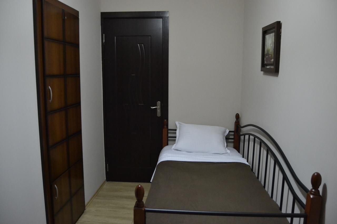 Apartment Georgia Тбілісі Екстер'єр фото